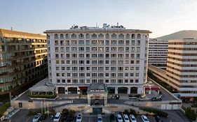 Elıt Suıt